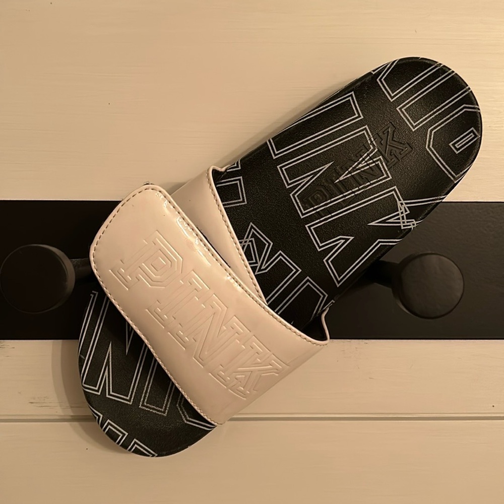 Pink VS Flip Flops